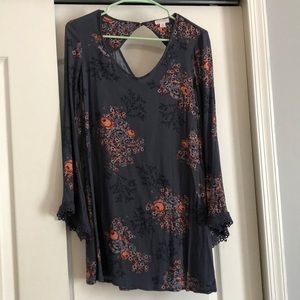 Bell sleeve dress